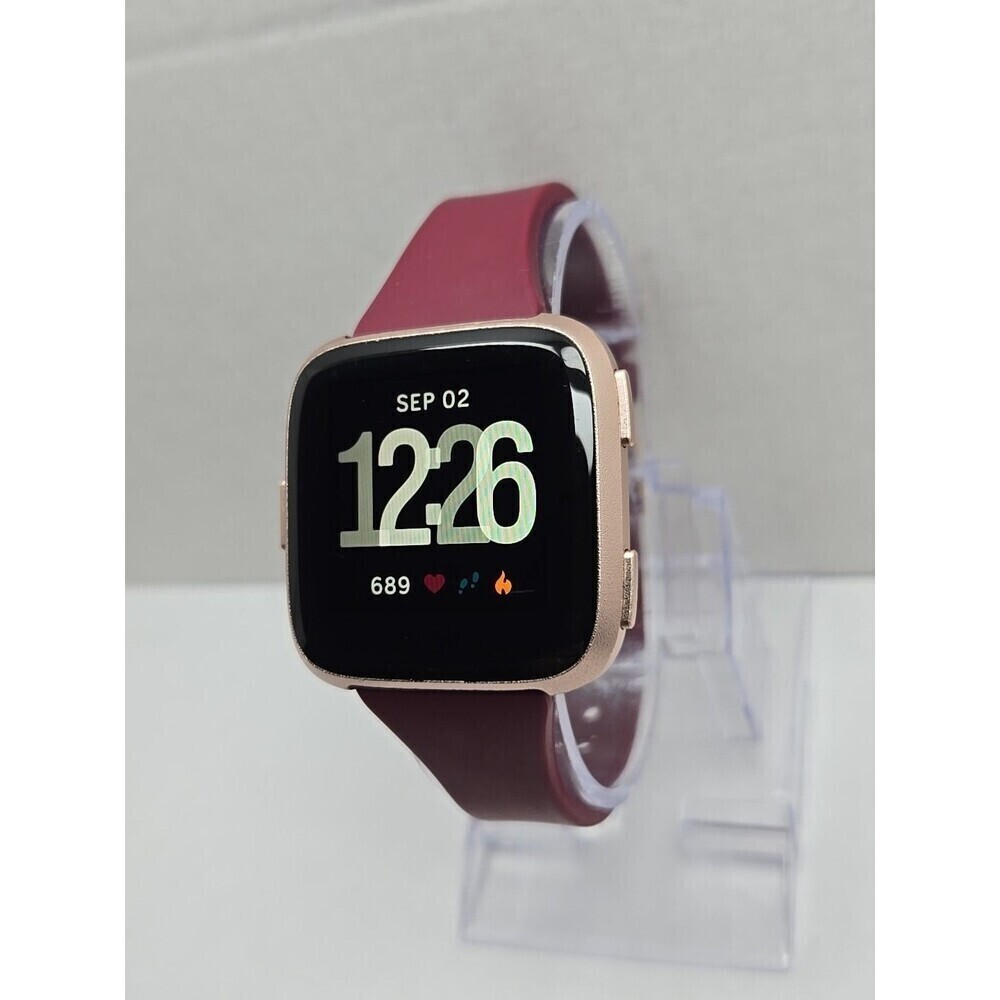 Fitbit Versa FB504 Smartwatch Heart Rate Bluetooth Activity Tracker W Charger - Picture 2 of 11